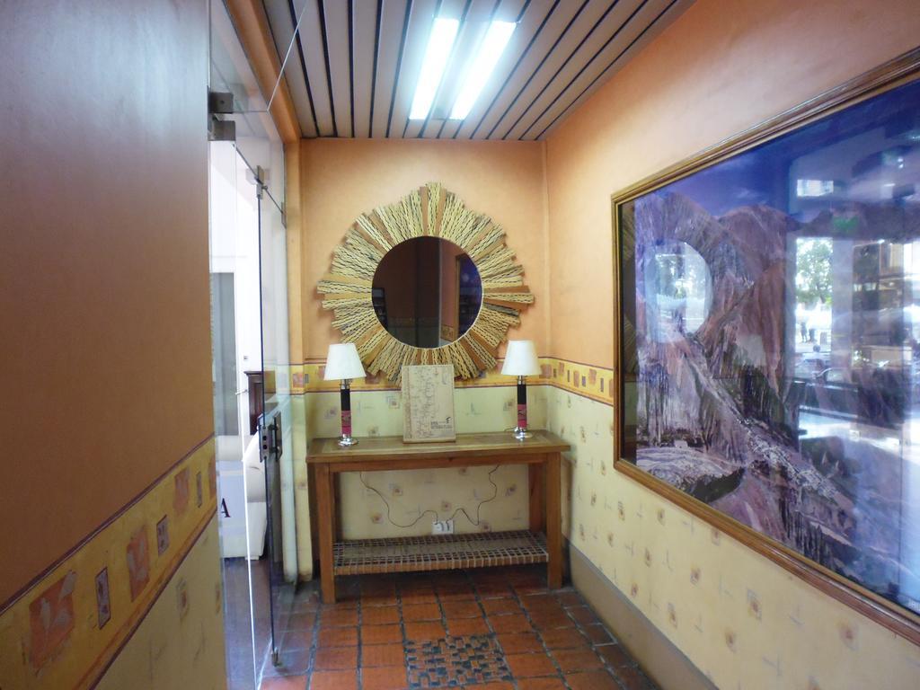 מלון סלטה Victoria Plaza מראה חיצוני תמונה